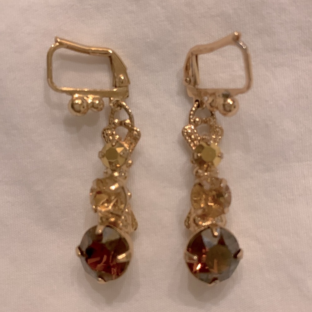 Beautiful Sorrelli earrings.